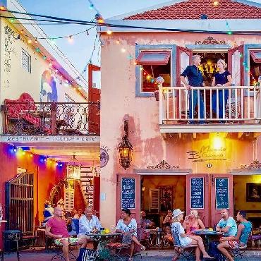 Everything Within Walking Distance from Scuba Lodge Curacao