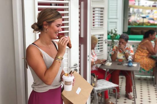 La Reina Coffee, Food & Lifestyle